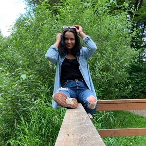 Meet your Posher, Ashley